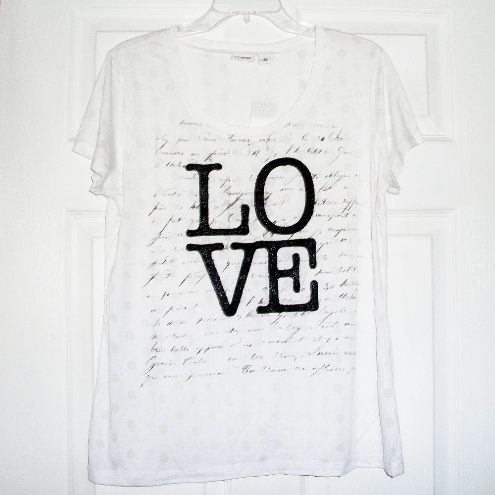 New! Cato Women's Love Icon Graphic Tee Size: L - Picture 2 of 6